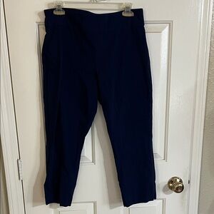 Ladies Navy Blue Capri Pants